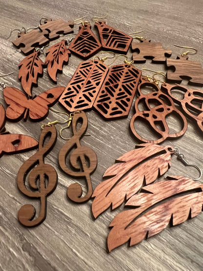 Basic Feather Walnut Earrings